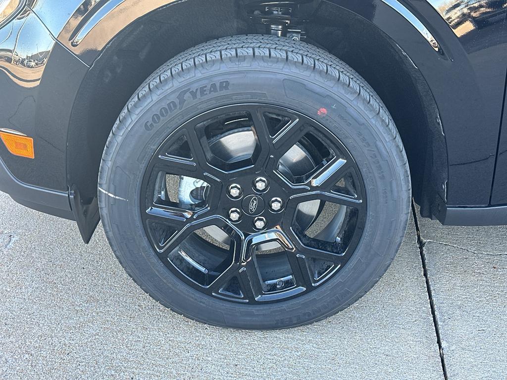 new 2025 Ford Maverick car, priced at $37,265