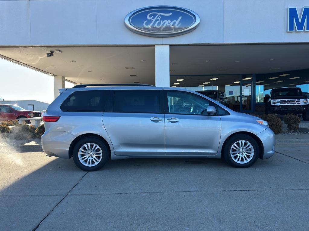used 2015 Toyota Sienna car, priced at $13,550