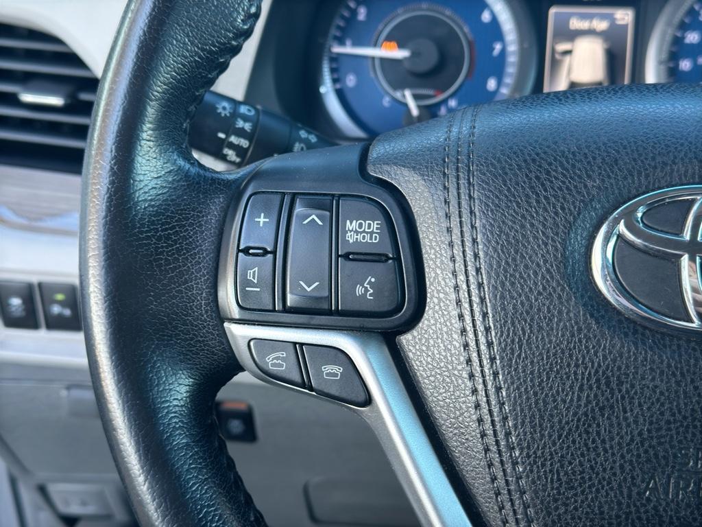 used 2015 Toyota Sienna car, priced at $13,550