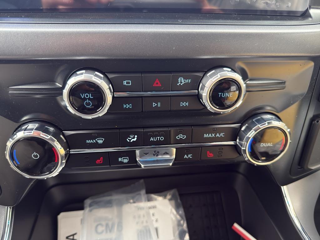 new 2025 Ford F-150 car, priced at $59,999