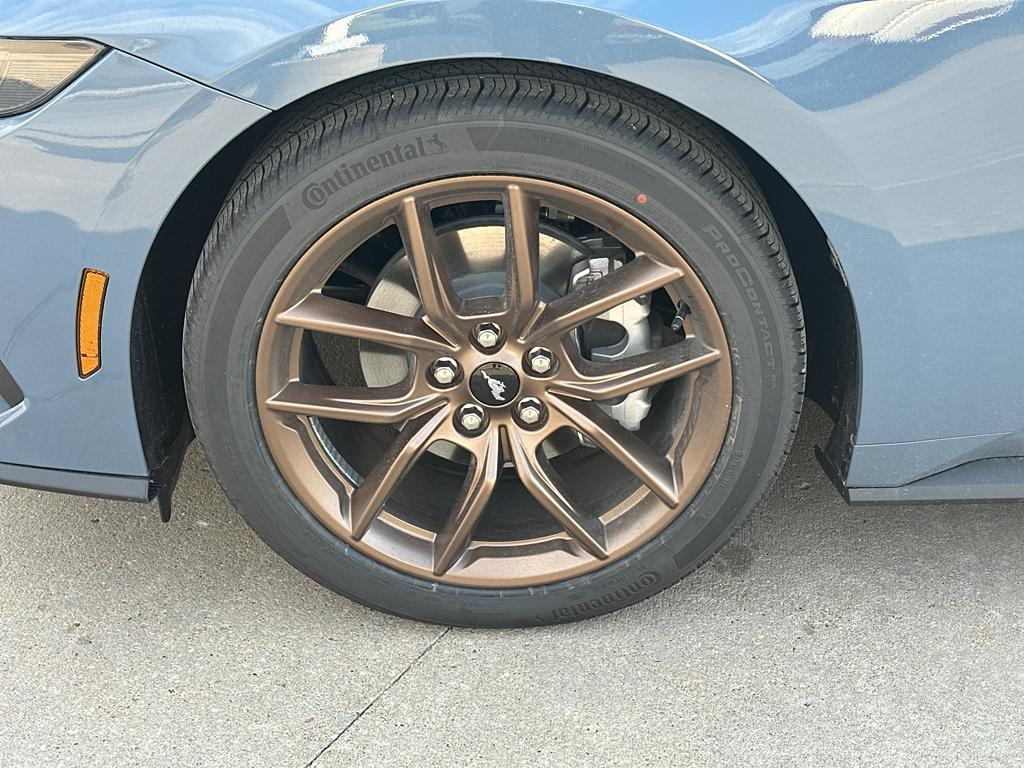 new 2026 Ford Mustang car, priced at $40,000