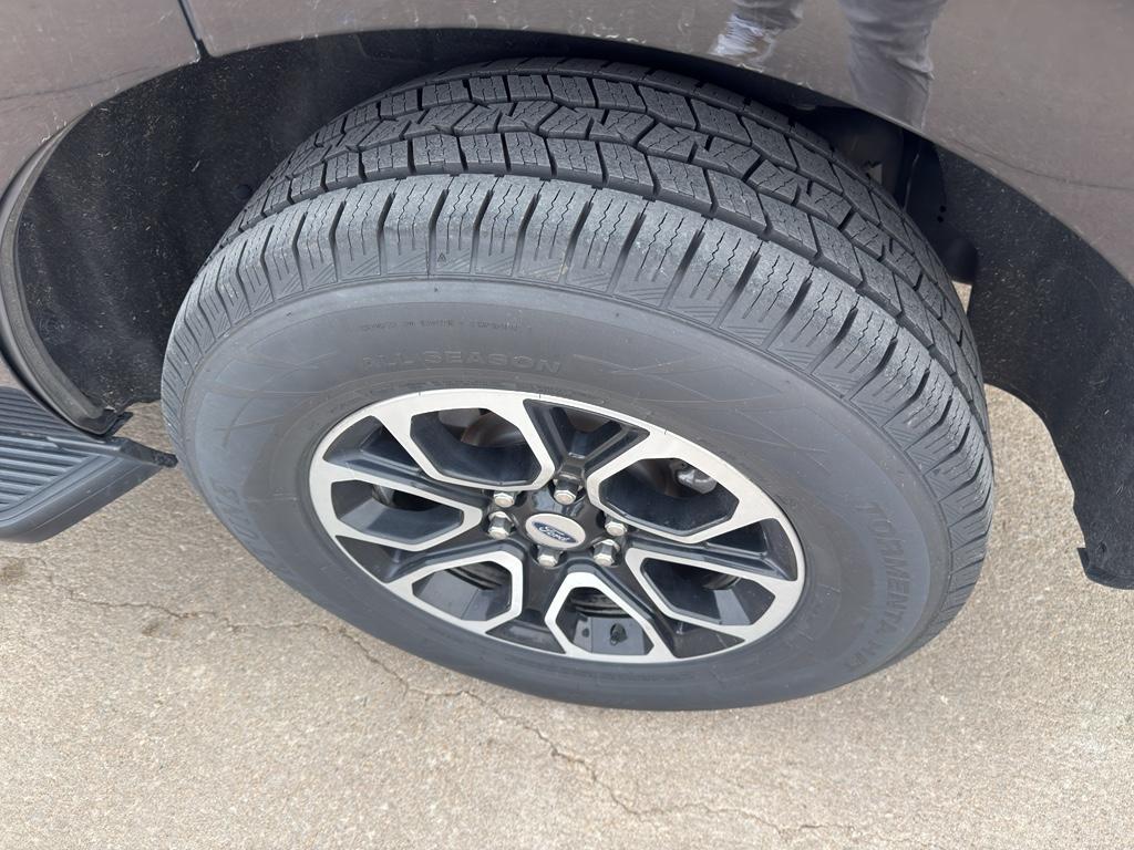 used 2024 Ford Expedition car, priced at $38,950