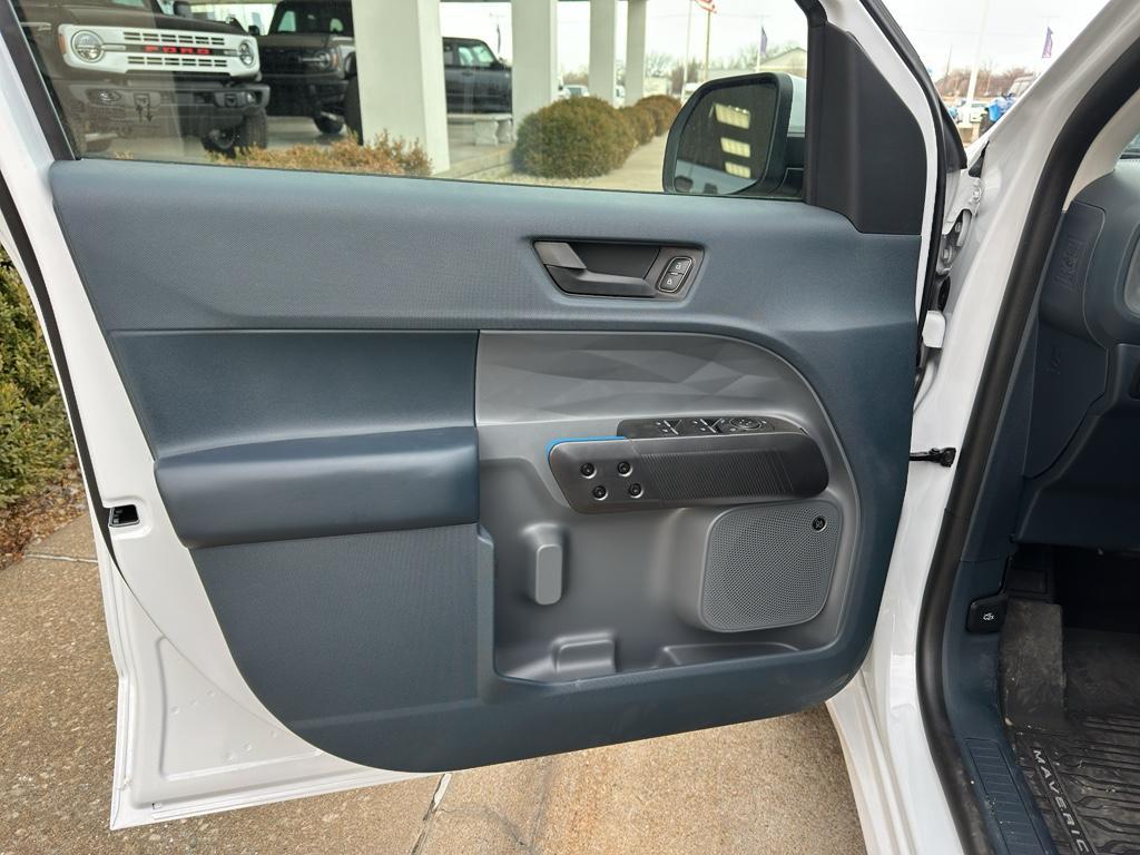 new 2025 Ford Maverick car, priced at $40,120