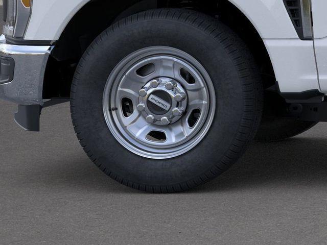 new 2024 Ford F-350 car, priced at $48,764