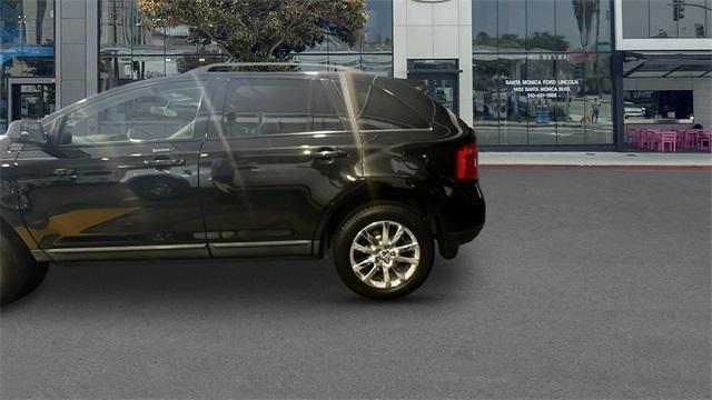 2014 Tuxedo Black Metallic Ford Edge