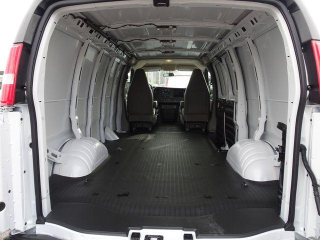 new 2025 GMC Savana 2500 car, priced at $40,647