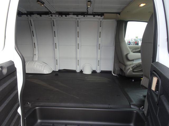 new 2025 GMC Savana 2500 car, priced at $40,647