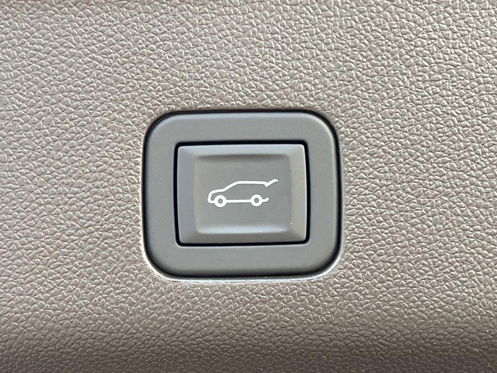 new 2026 Cadillac Escalade car, priced at $118,040