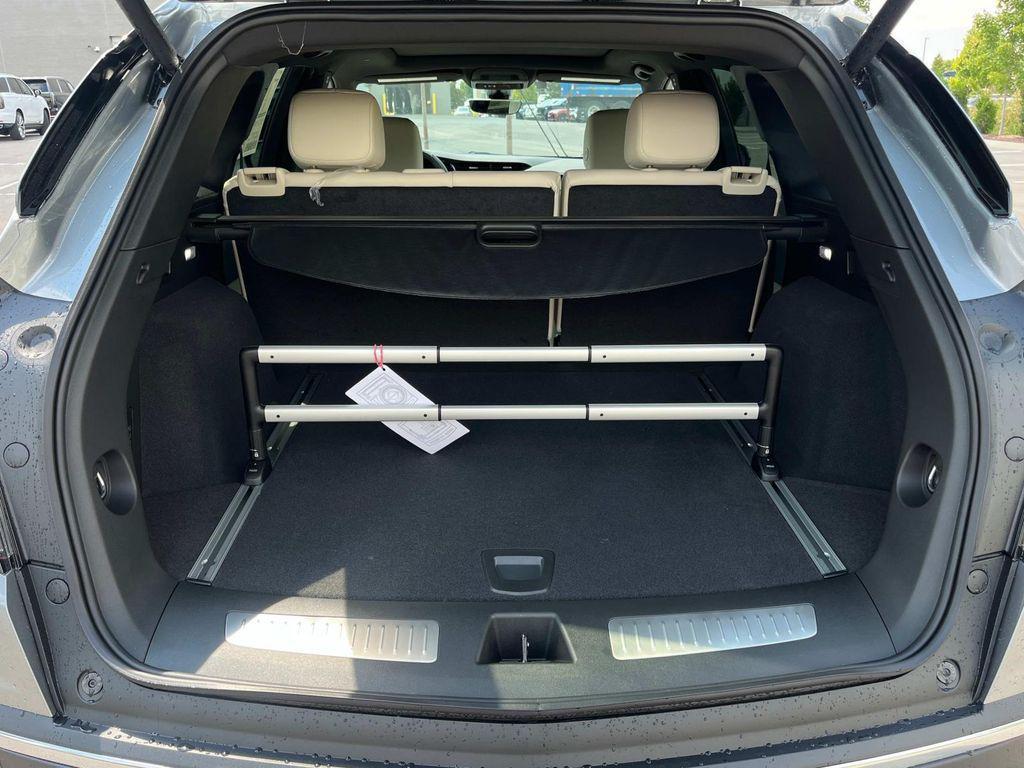 new 2025 Cadillac XT5 car, priced at $62,265