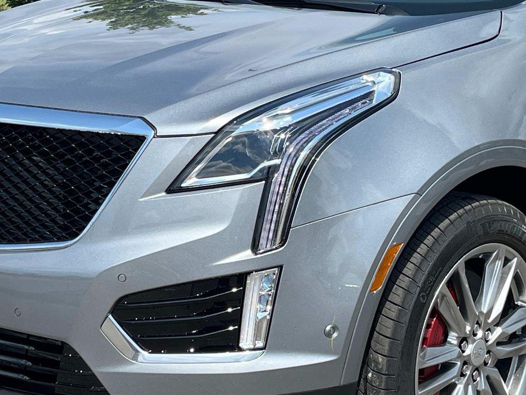 new 2025 Cadillac XT5 car, priced at $62,265
