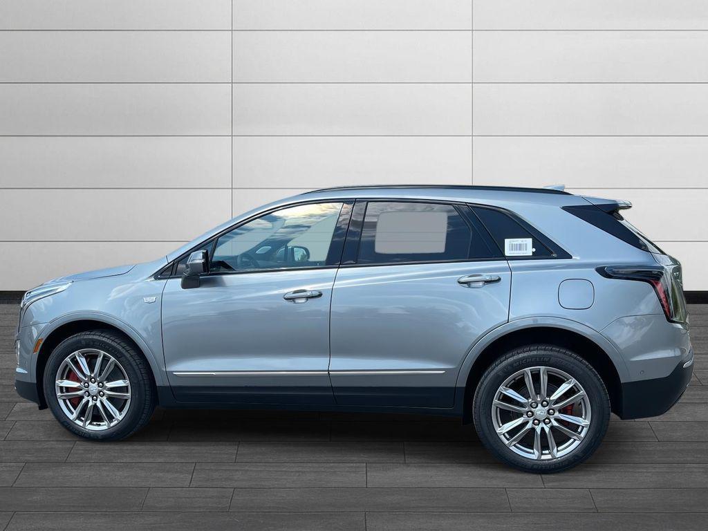 new 2025 Cadillac XT5 car, priced at $62,265