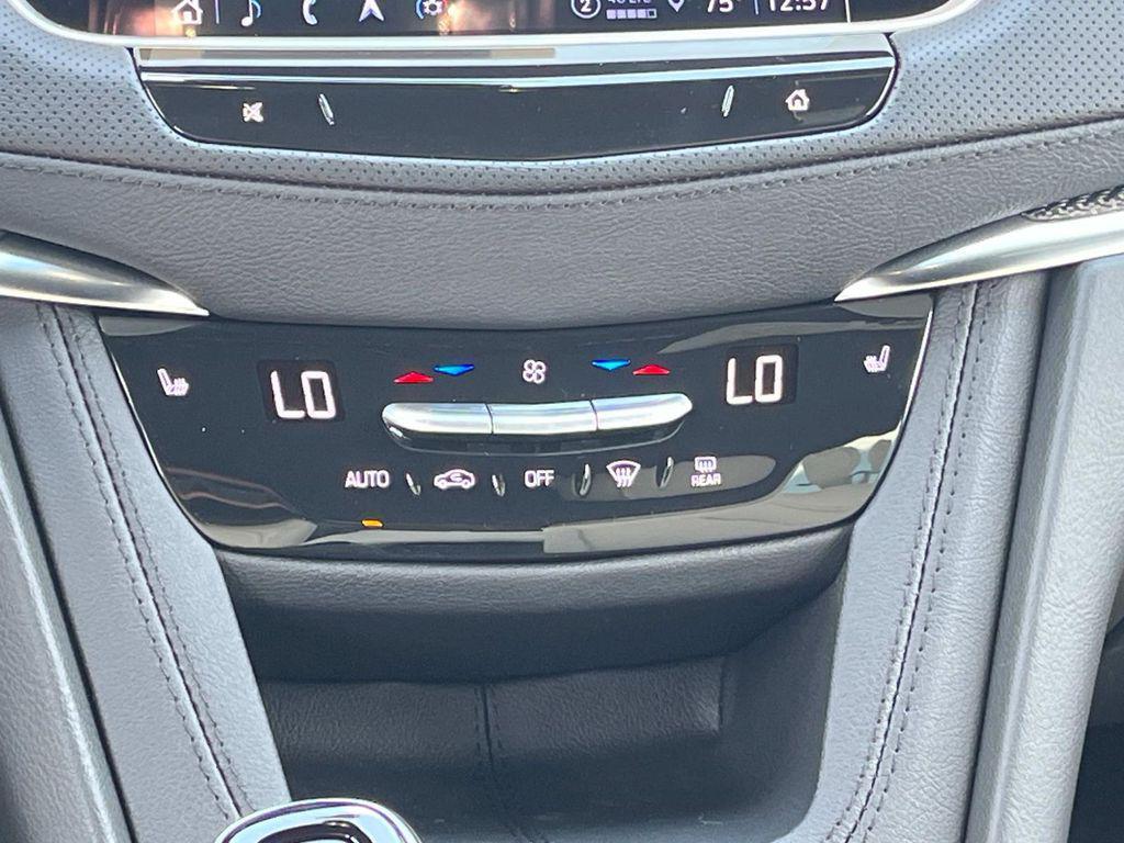 new 2025 Cadillac XT5 car, priced at $62,265