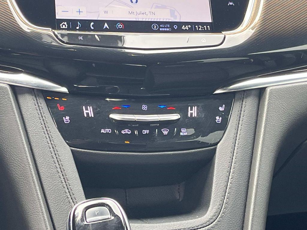 used 2023 Cadillac XT6 car, priced at $39,991