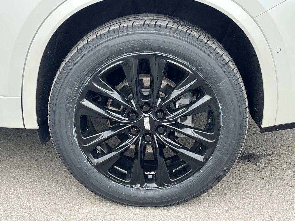 used 2023 Cadillac XT6 car, priced at $39,991