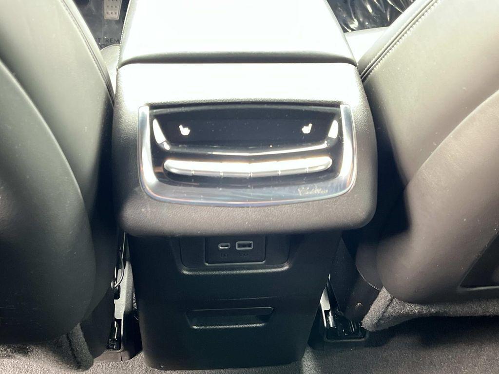 used 2023 Cadillac XT6 car, priced at $39,991