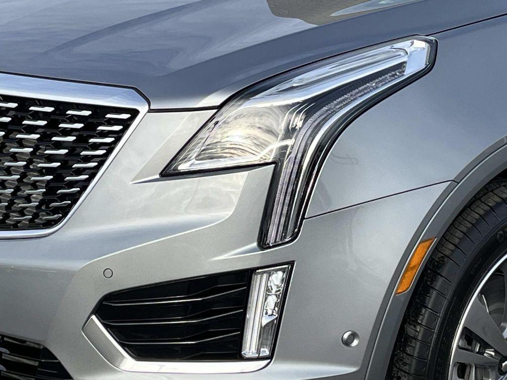 new 2026 Cadillac XT5 car, priced at $58,865
