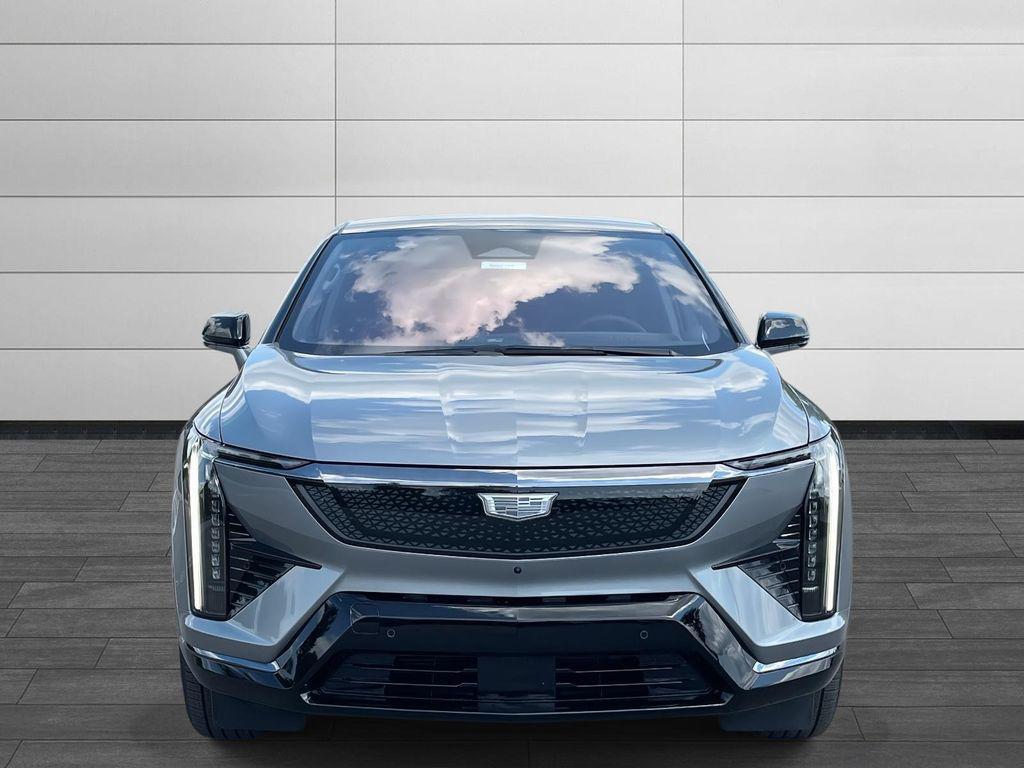 new 2025 Cadillac OPTIQ car, priced at $56,215