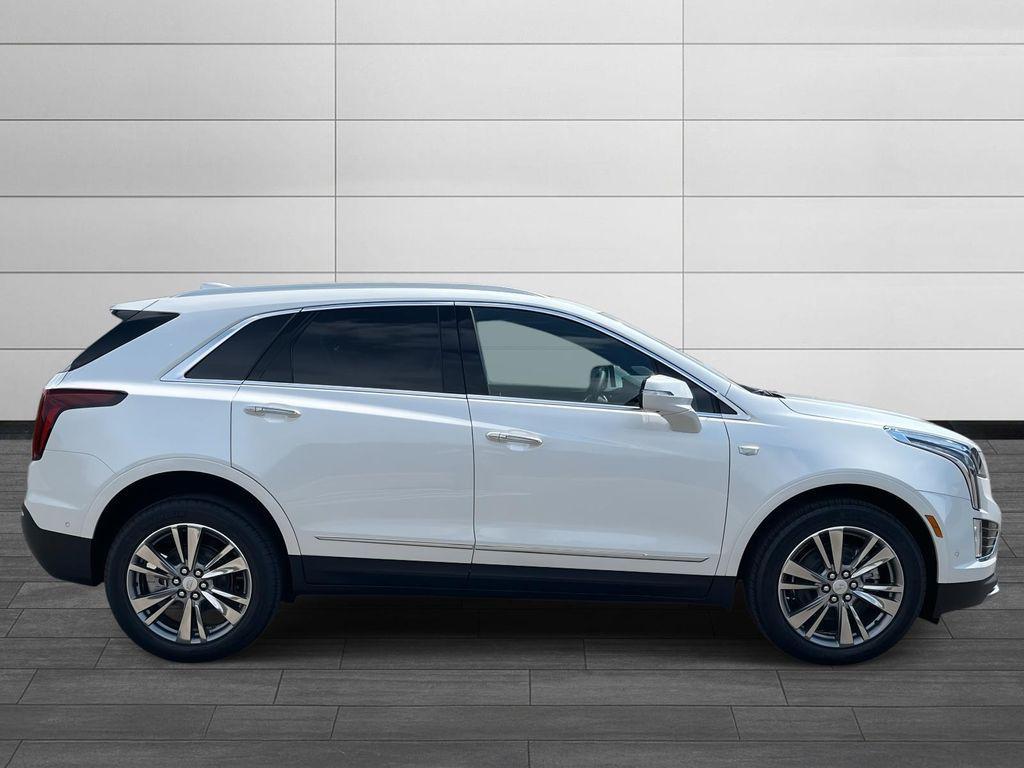 new 2025 Cadillac XT5 car, priced at $59,890