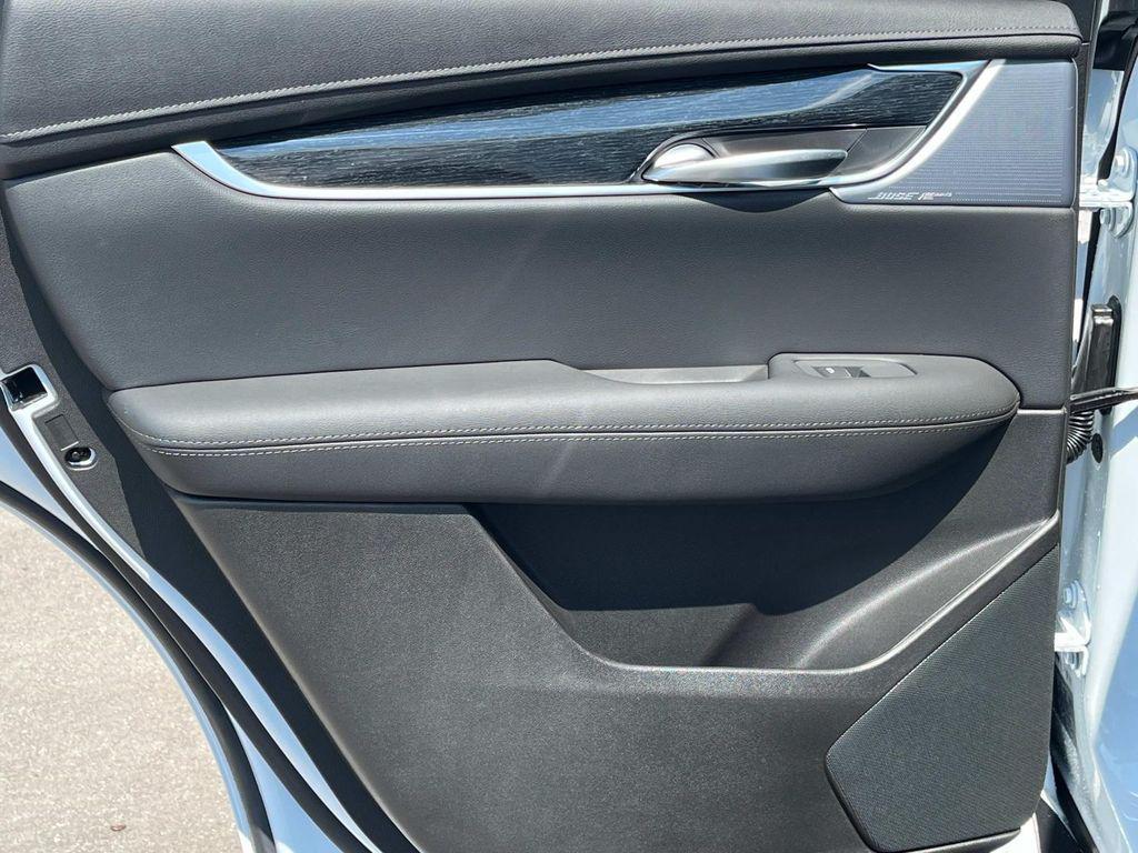 new 2025 Cadillac XT5 car, priced at $59,890