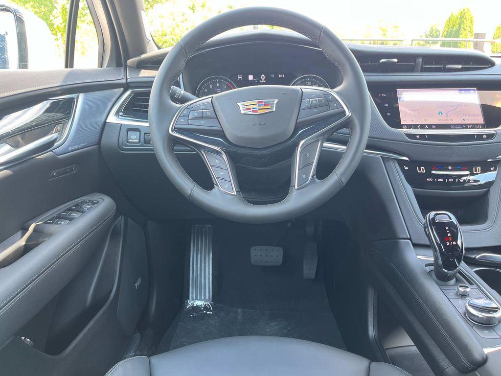 new 2025 Cadillac XT5 car, priced at $59,890