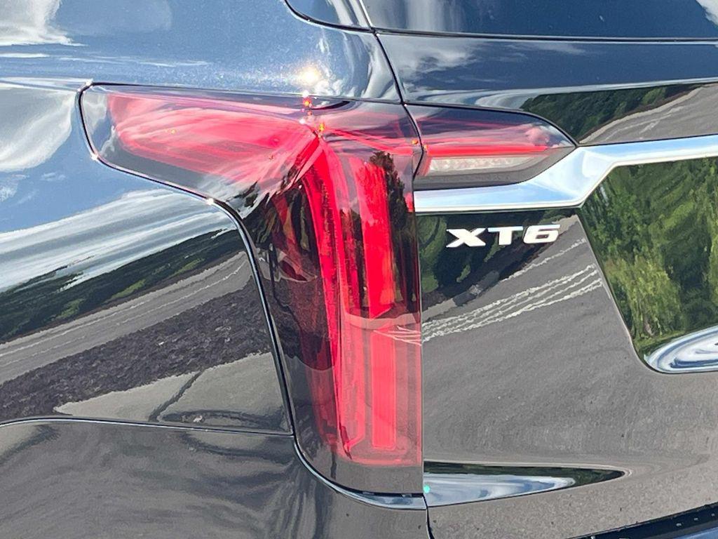 new 2025 Cadillac XT6 car, priced at $61,165