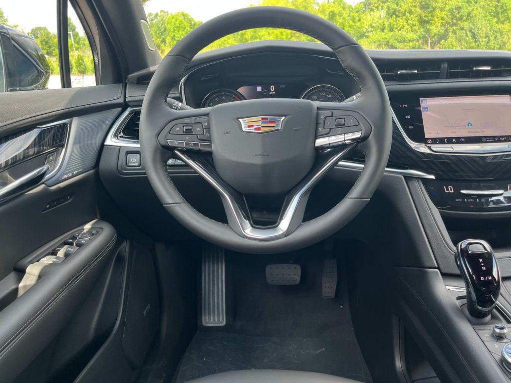 new 2025 Cadillac XT6 car, priced at $61,165