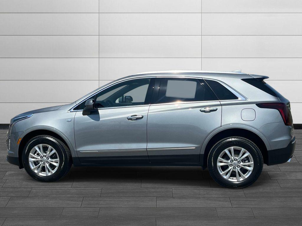 new 2026 Cadillac XT5 car, priced at $46,610