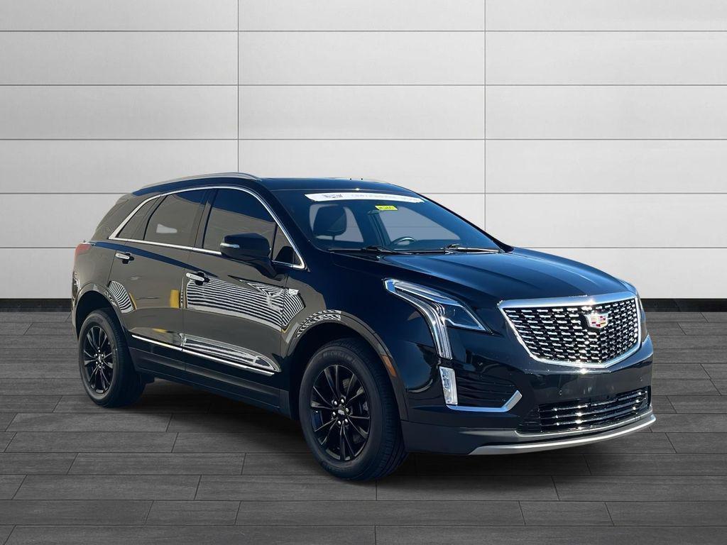 used 2022 Cadillac XT5 car, priced at $31,991