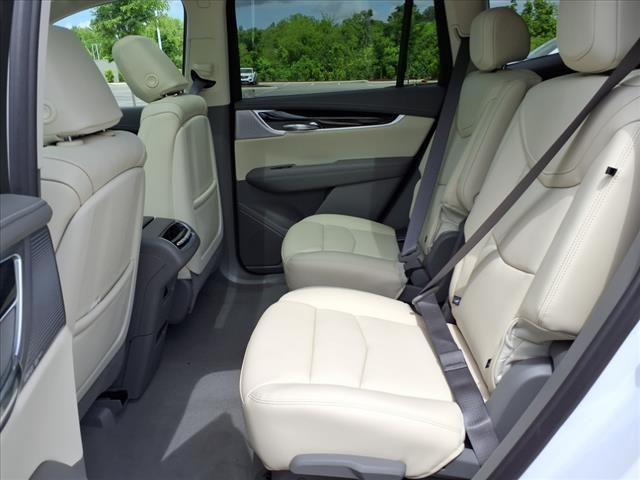 new 2025 Cadillac XT6 car, priced at $58,915