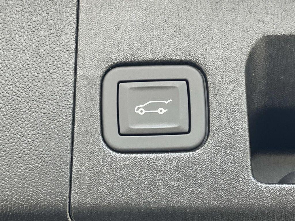 new 2026 Cadillac XT5 car, priced at $47,220