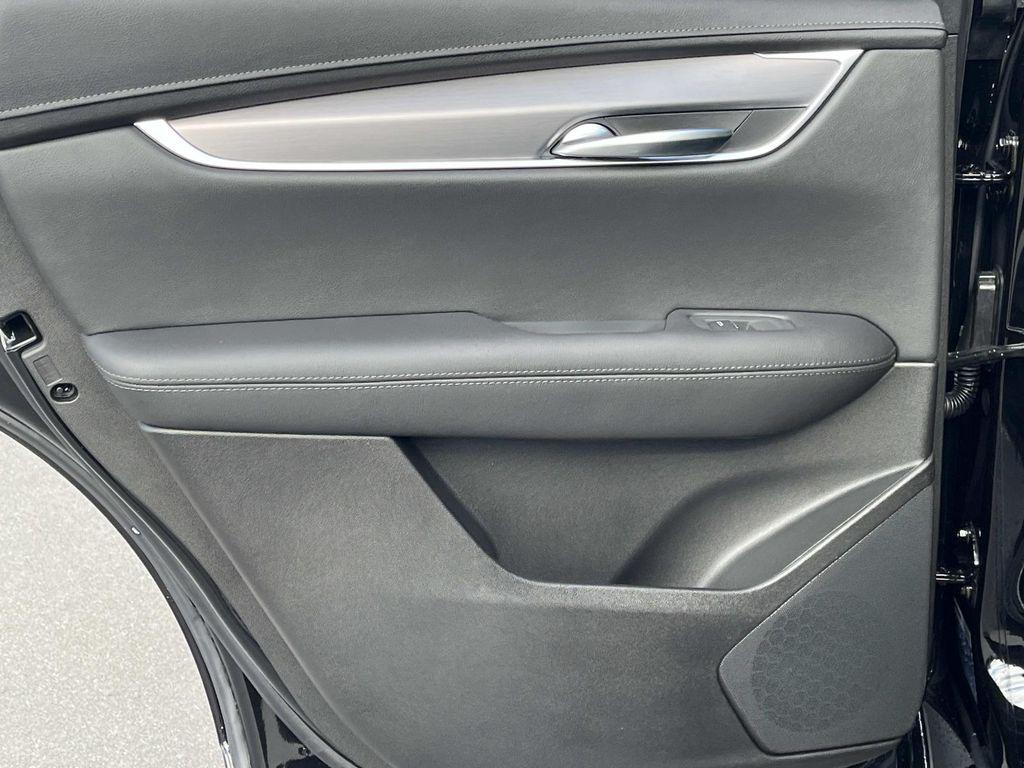 new 2026 Cadillac XT5 car, priced at $47,220