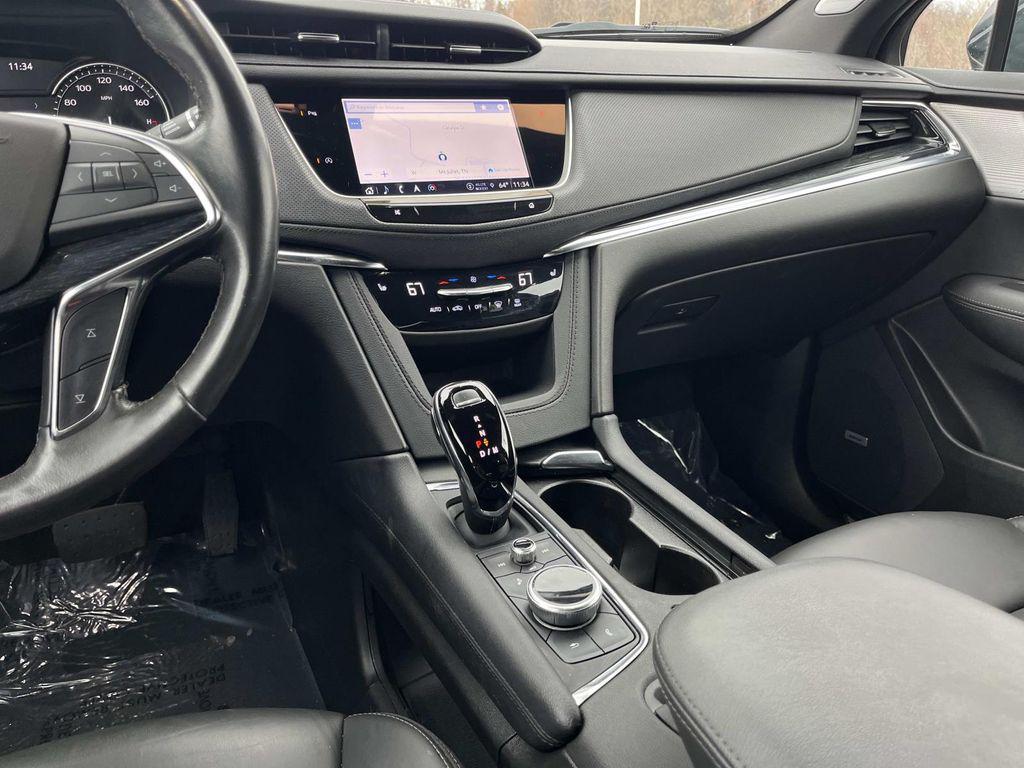 used 2023 Cadillac XT5 car, priced at $36,140