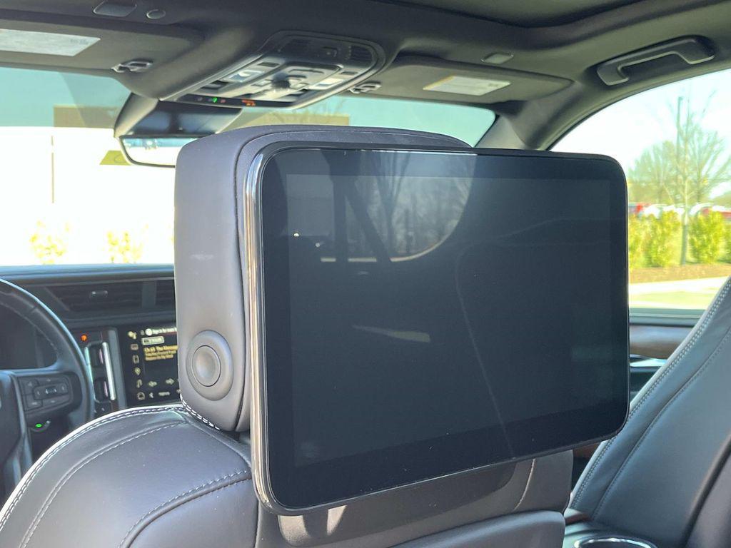 used 2024 GMC Yukon XL car, priced at $78,590