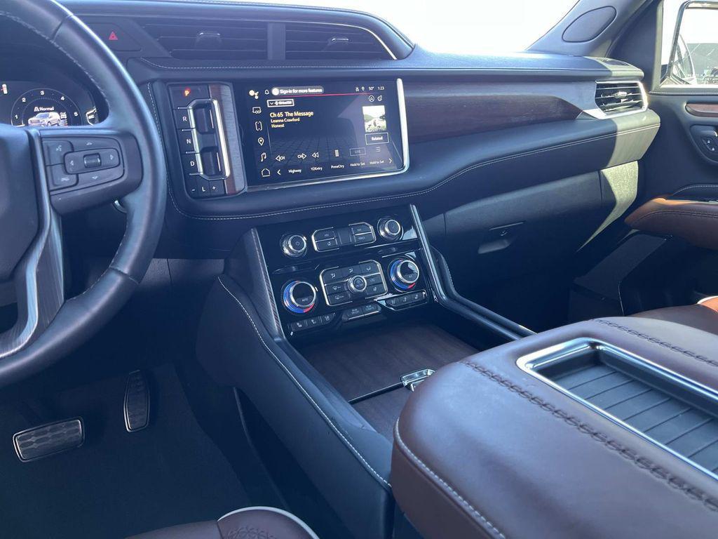 used 2024 GMC Yukon XL car, priced at $78,590
