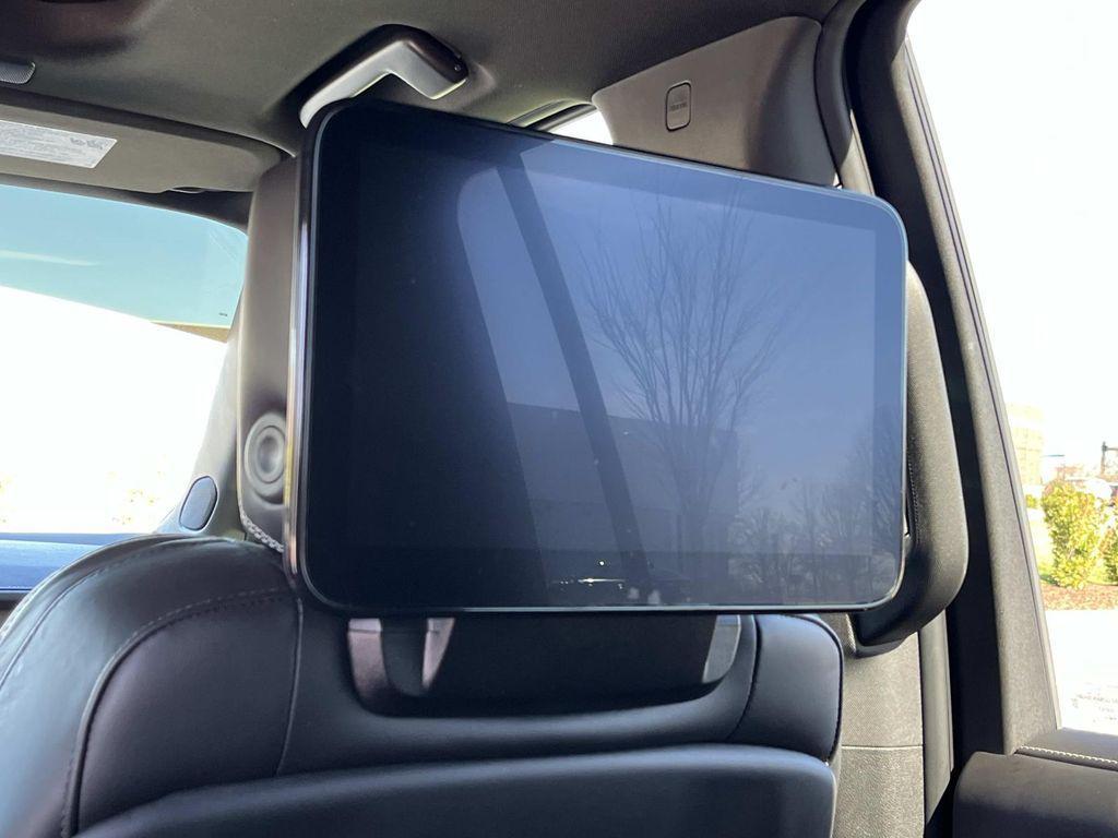 used 2024 GMC Yukon XL car, priced at $78,590