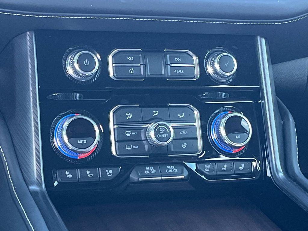 used 2024 GMC Yukon XL car, priced at $78,590