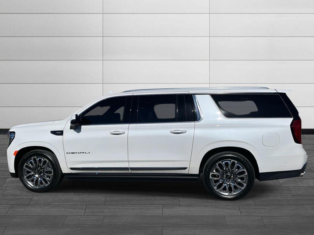 used 2024 GMC Yukon XL car, priced at $78,590