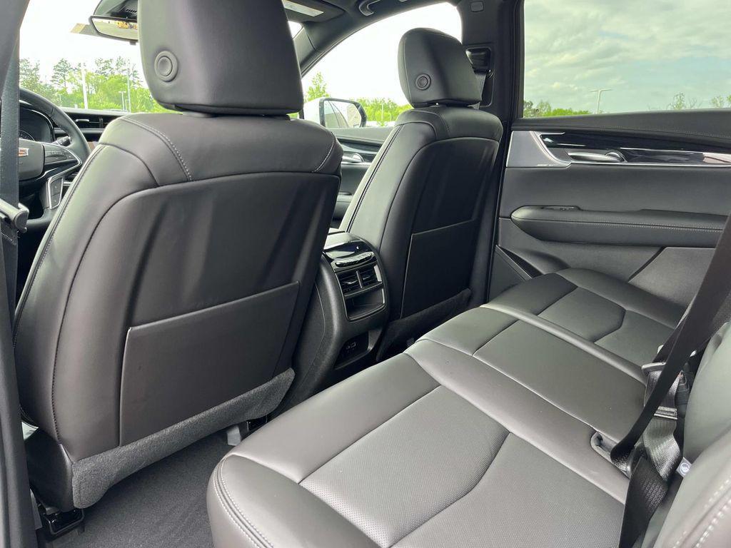 new 2026 Cadillac XT5 car, priced at $61,434