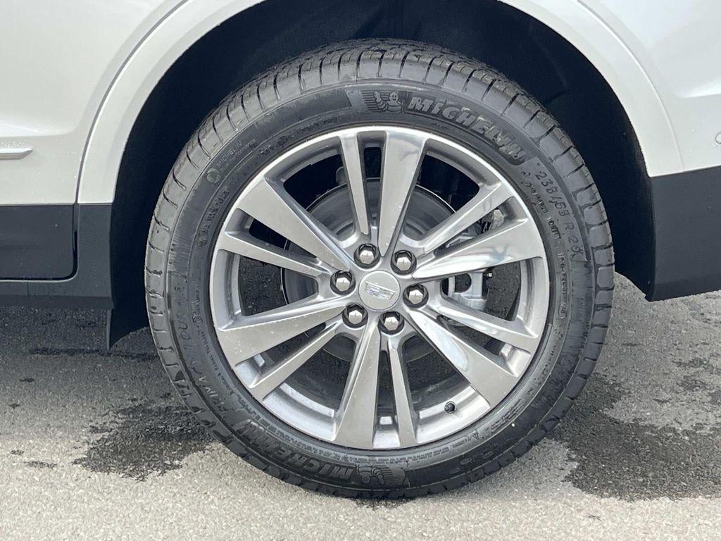 new 2026 Cadillac XT5 car, priced at $61,434