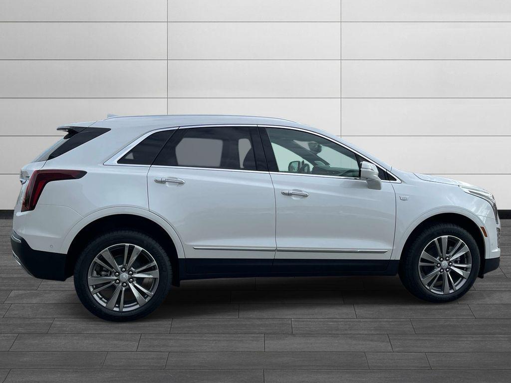 new 2026 Cadillac XT5 car, priced at $61,434