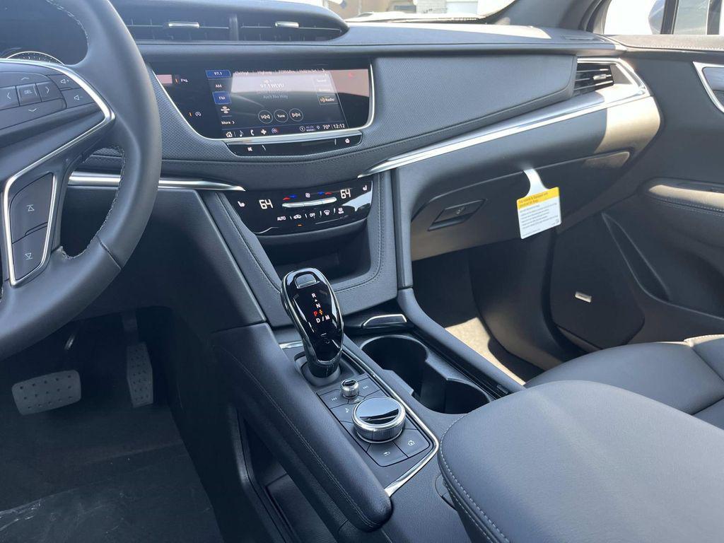new 2026 Cadillac XT5 car, priced at $48,595