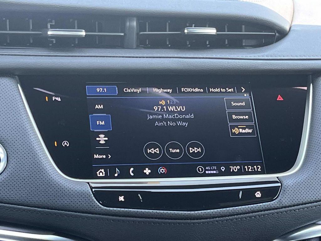 new 2026 Cadillac XT5 car, priced at $48,595