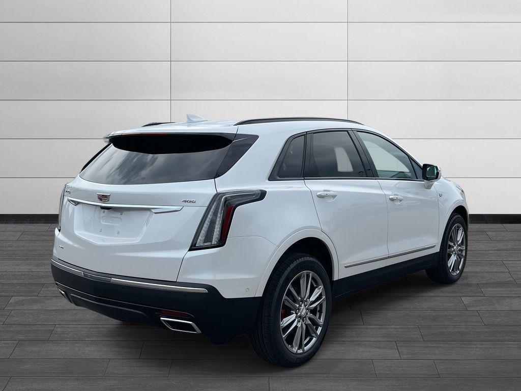 new 2025 Cadillac XT5 car, priced at $63,490