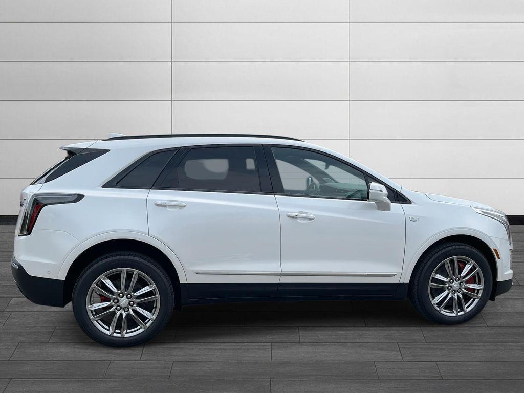 new 2025 Cadillac XT5 car, priced at $63,490