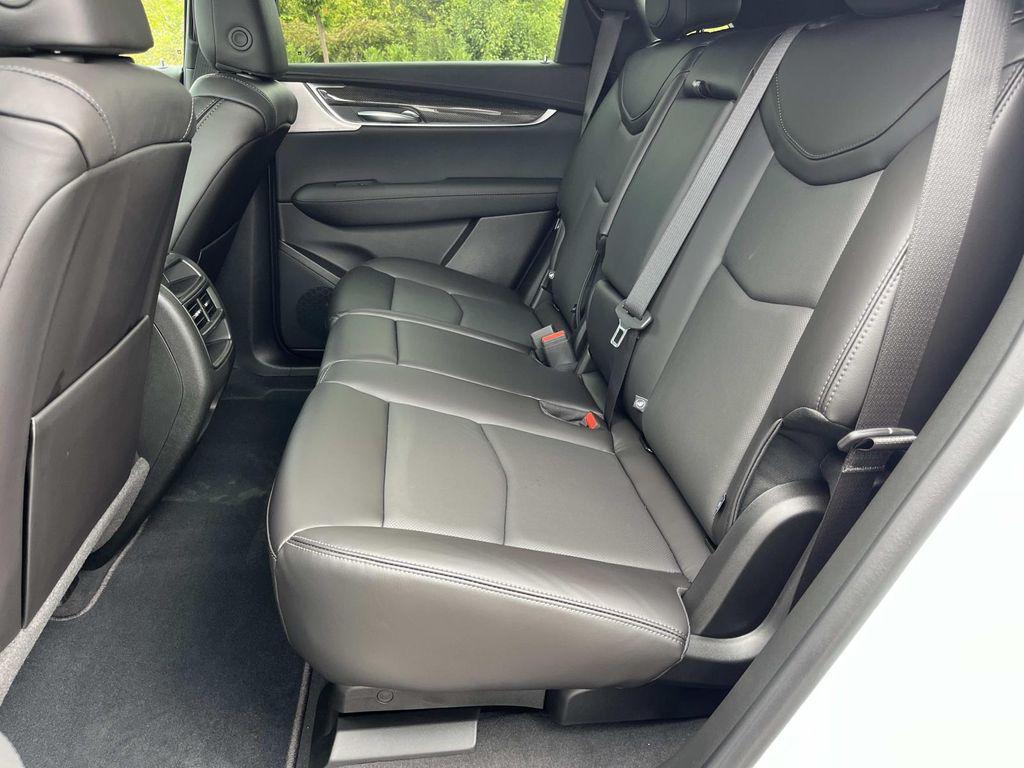 new 2025 Cadillac XT5 car, priced at $63,490