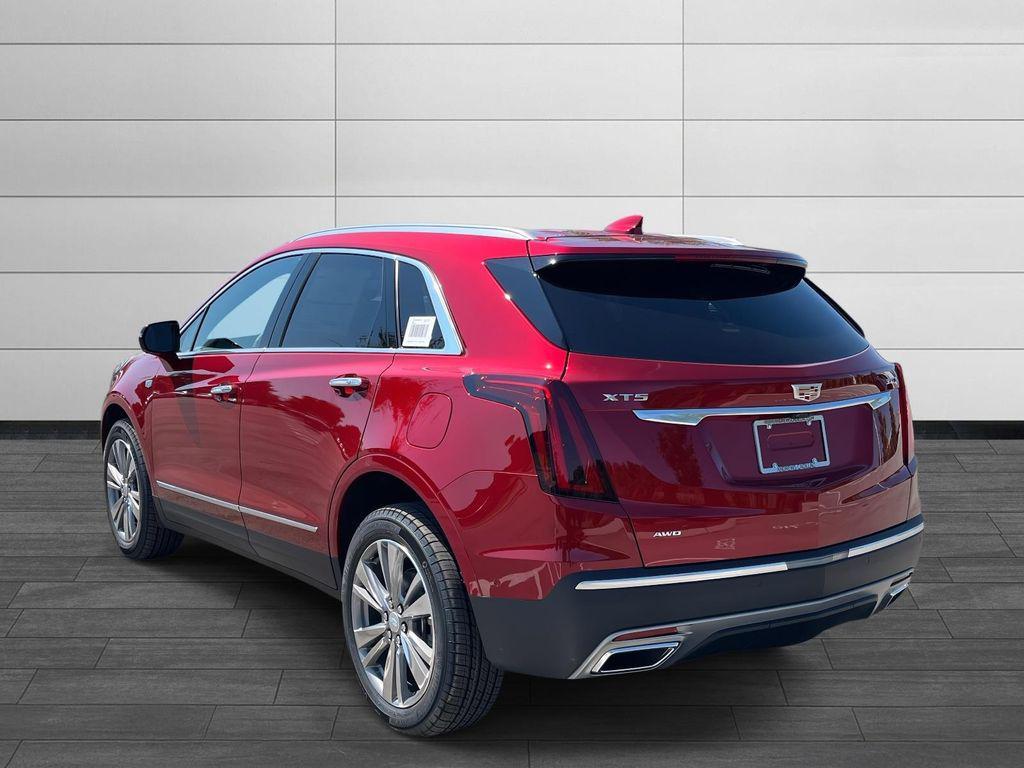 new 2025 Cadillac XT5 car, priced at $60,090