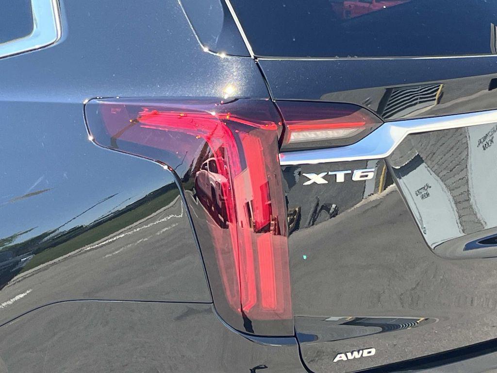 used 2024 Cadillac XT6 car, priced at $45,544