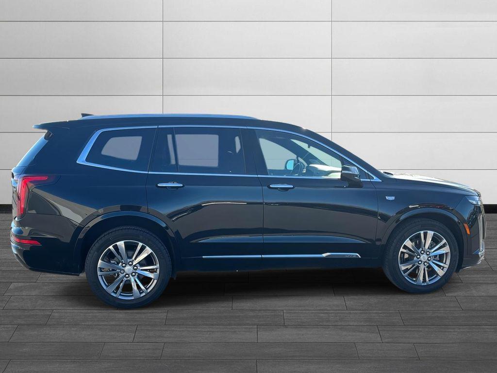 used 2024 Cadillac XT6 car, priced at $46,991