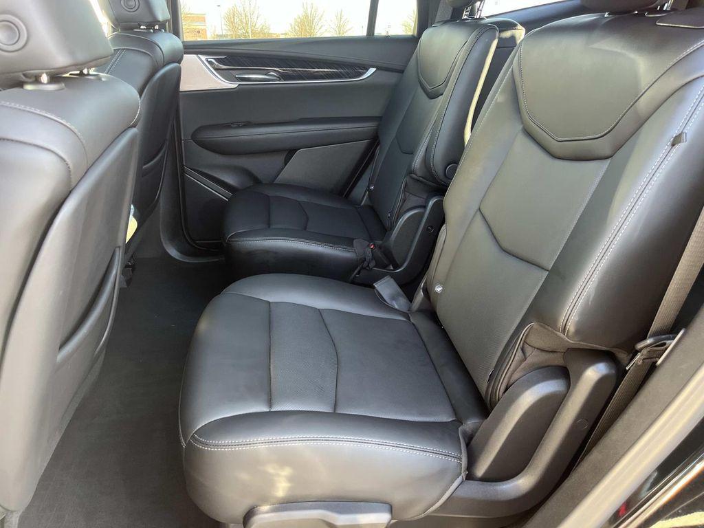 used 2024 Cadillac XT6 car, priced at $46,991