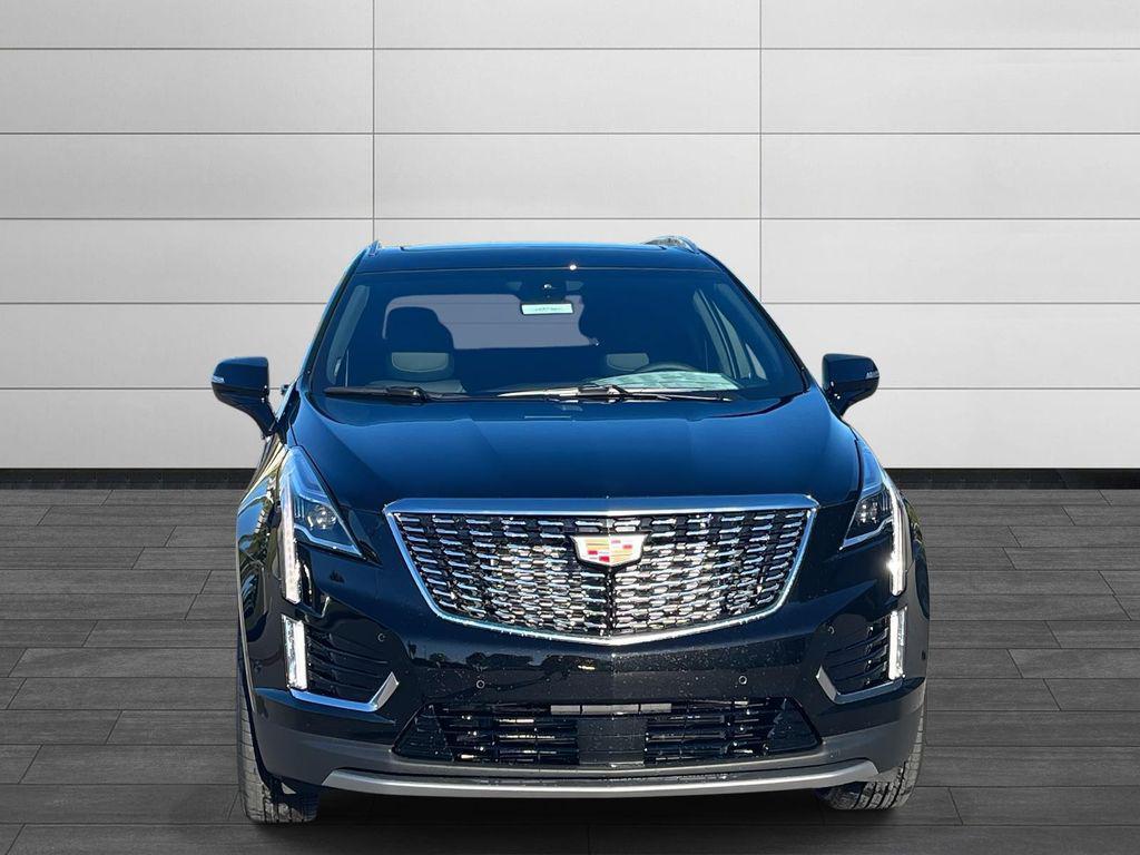 new 2025 Cadillac XT5 car, priced at $59,290